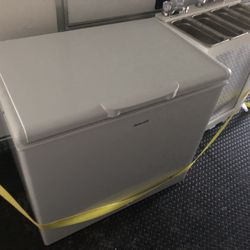 Chest Freezer 