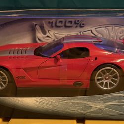 New Hit Wheels 1:18 Dodge Viper GTS R