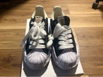 Maison mihara shoes size 9
