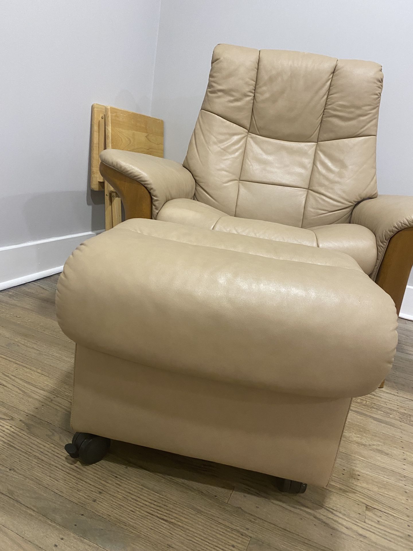 Leather Reclining Chair With Ottoman