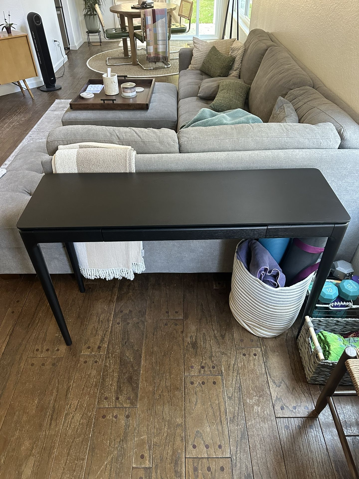 BRAND NEW Solid Wood Console Table/Entry Table