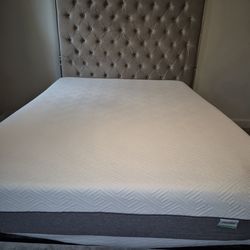 Queen Velvet Tufted Bed Set – Frame, Mattress & Box Spring