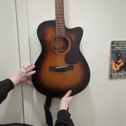 Yamaha Urban Single Cutaway Acoustic Guitar