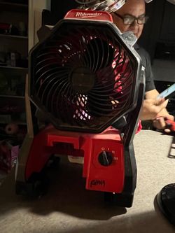 Milwaukee M18 Jobsite Fan