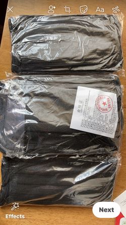 In package of 10. Total 50 masks