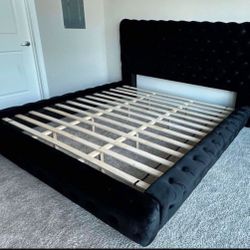 New Black King Size Luxury Platform Bed Frame 