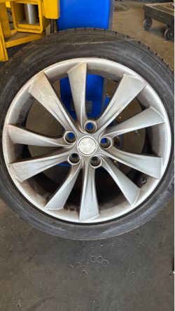 2014 Model S Tesla Wheels and Rims