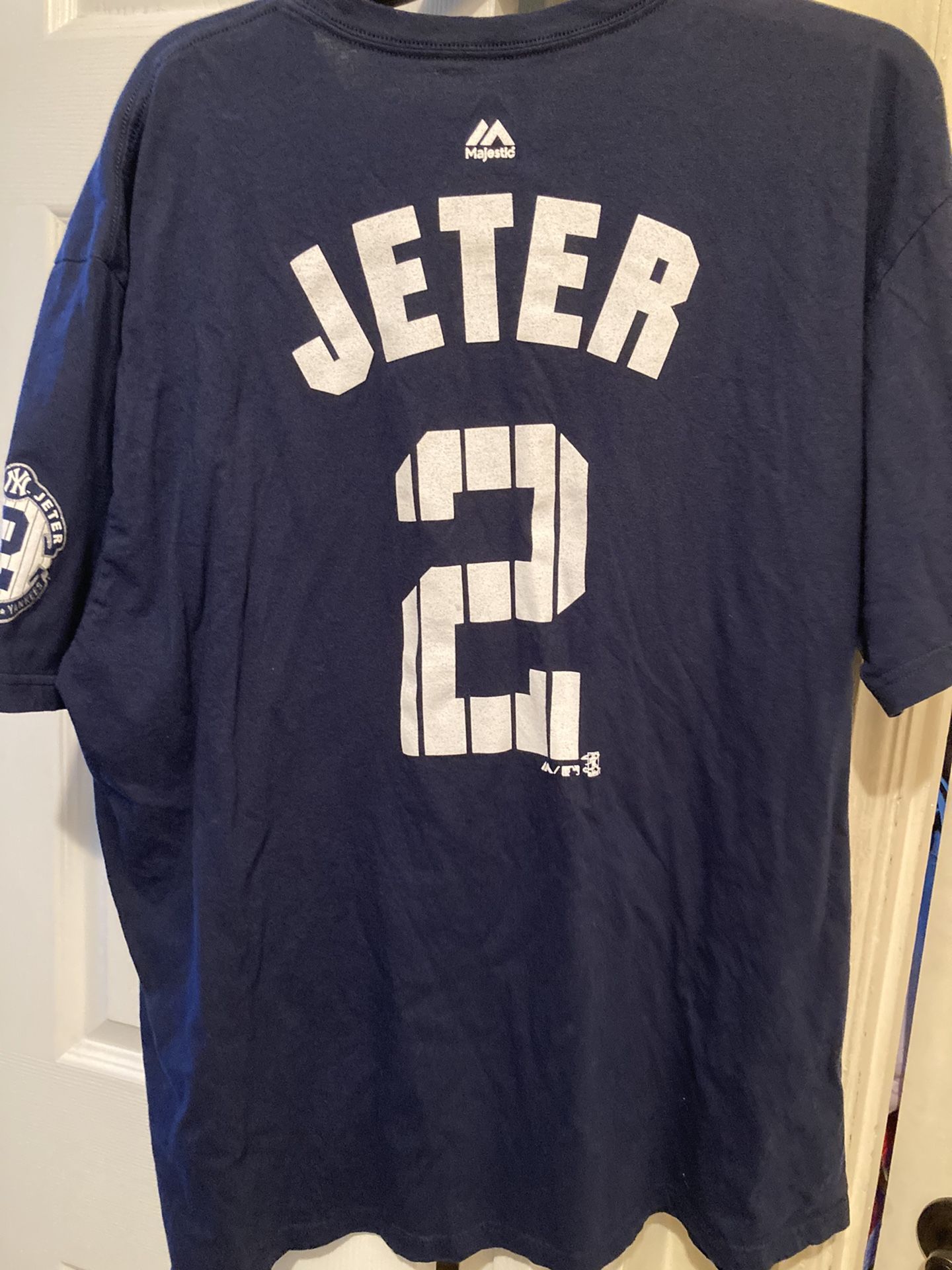 Majestic Derek jeter Jersey t shirt size 2 XL