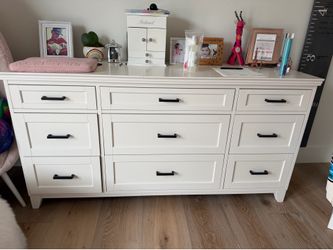 POTTERY BARN TEEN DRESSER