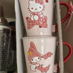 Hello Kitty Cups/mugs