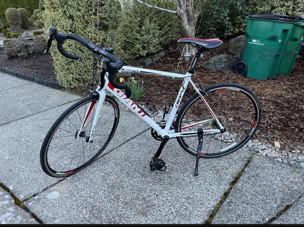 2013 Giant Defy 1 for Sale in Portland, OR - OfferUp