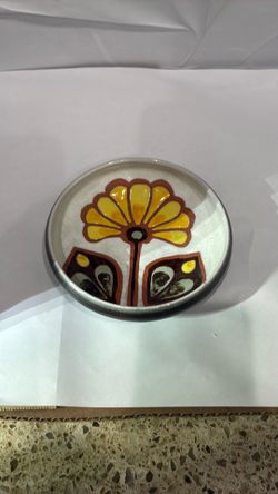 Candy dish