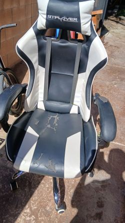 Reclining gaming chair