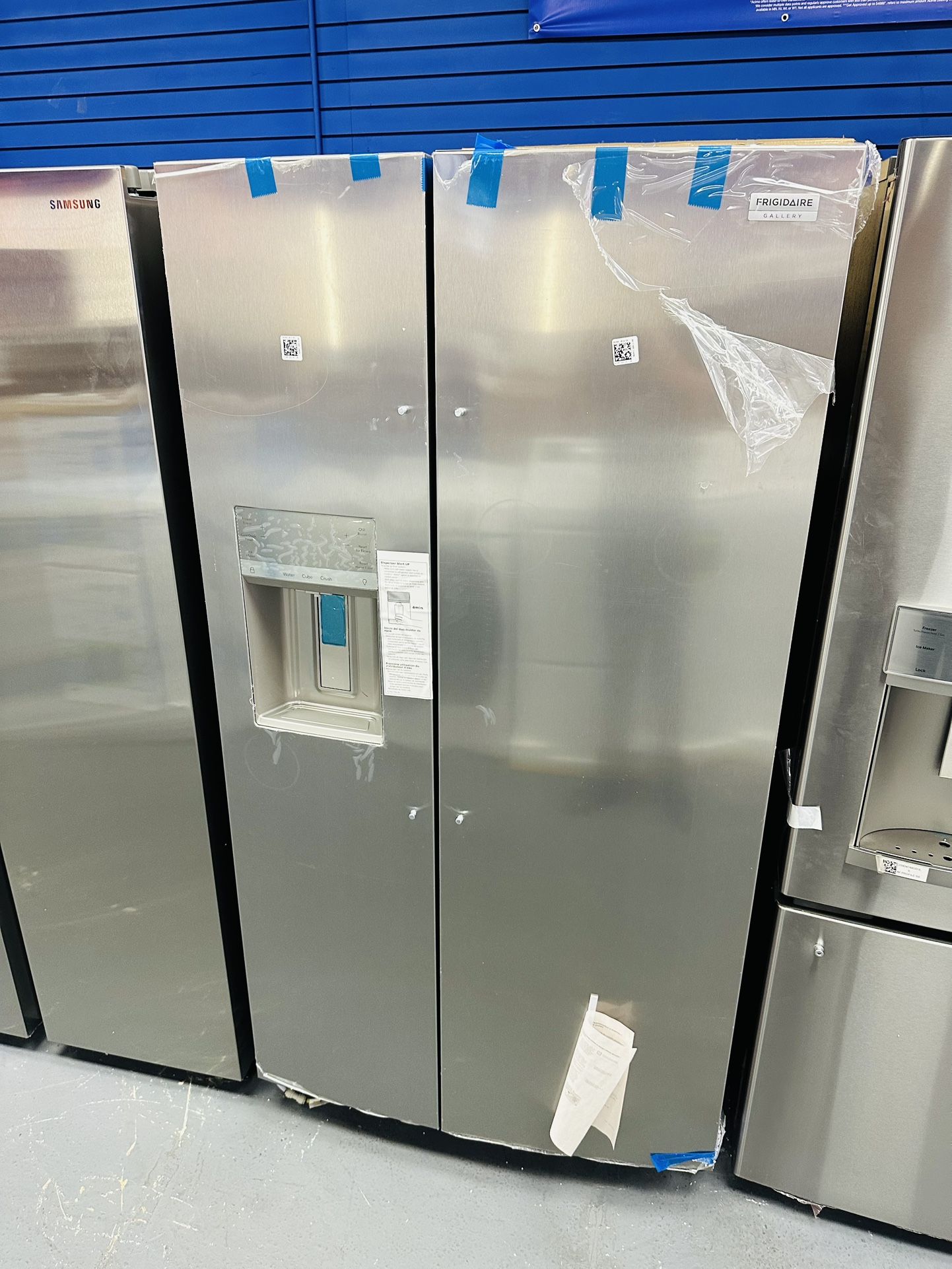 Frigidaire Gallery 36” Side By Side Water/ice Maker 