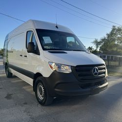 2022 Mercedes Sprinter 2500 High Roof Extended 