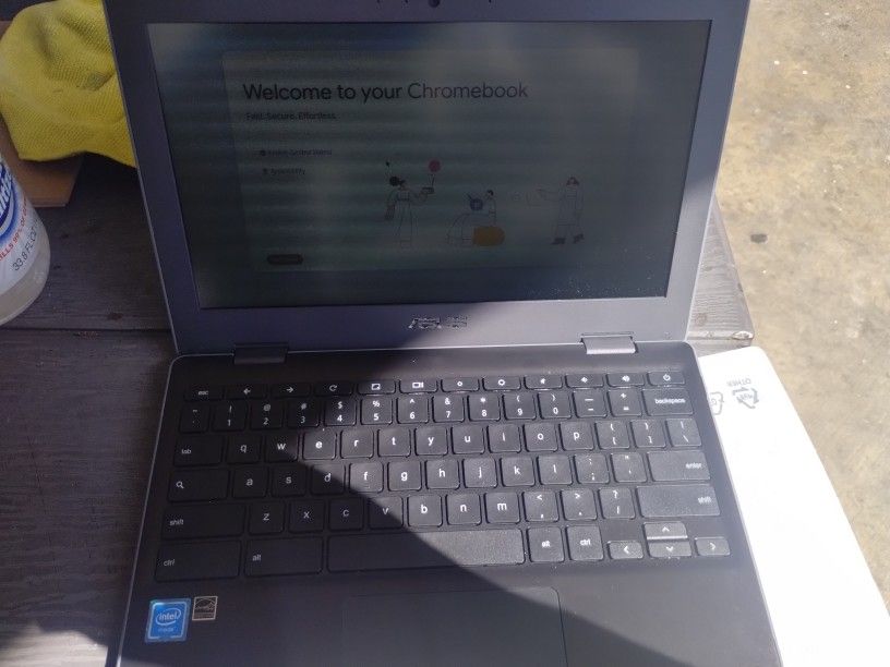 ASUS CHROMEBOOK