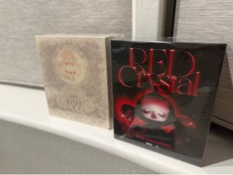 White moon and Red Crystal Skull Panda 400%
