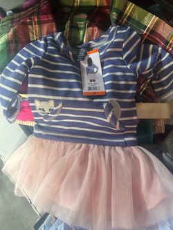 Ropa de niña. NUEVA  y SEMINUEVA 2/5