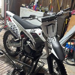 2024 Apollo Dirtbike 