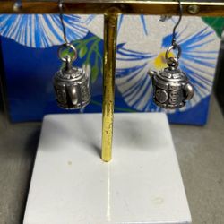 Beautiful carved .925 Silver Teapot Earrings
