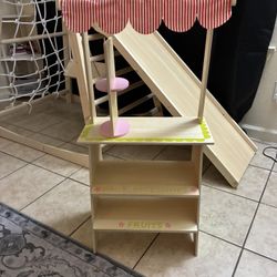 Kids Market Stand