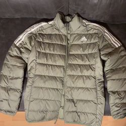 Adidas woman light weight puffer coat size large