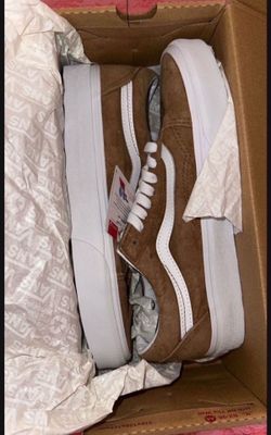 New Vans   7y/ 8.5 women’s