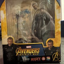MAFEX No.104 Avengers Infinity War Thor 160mm Action Figure
