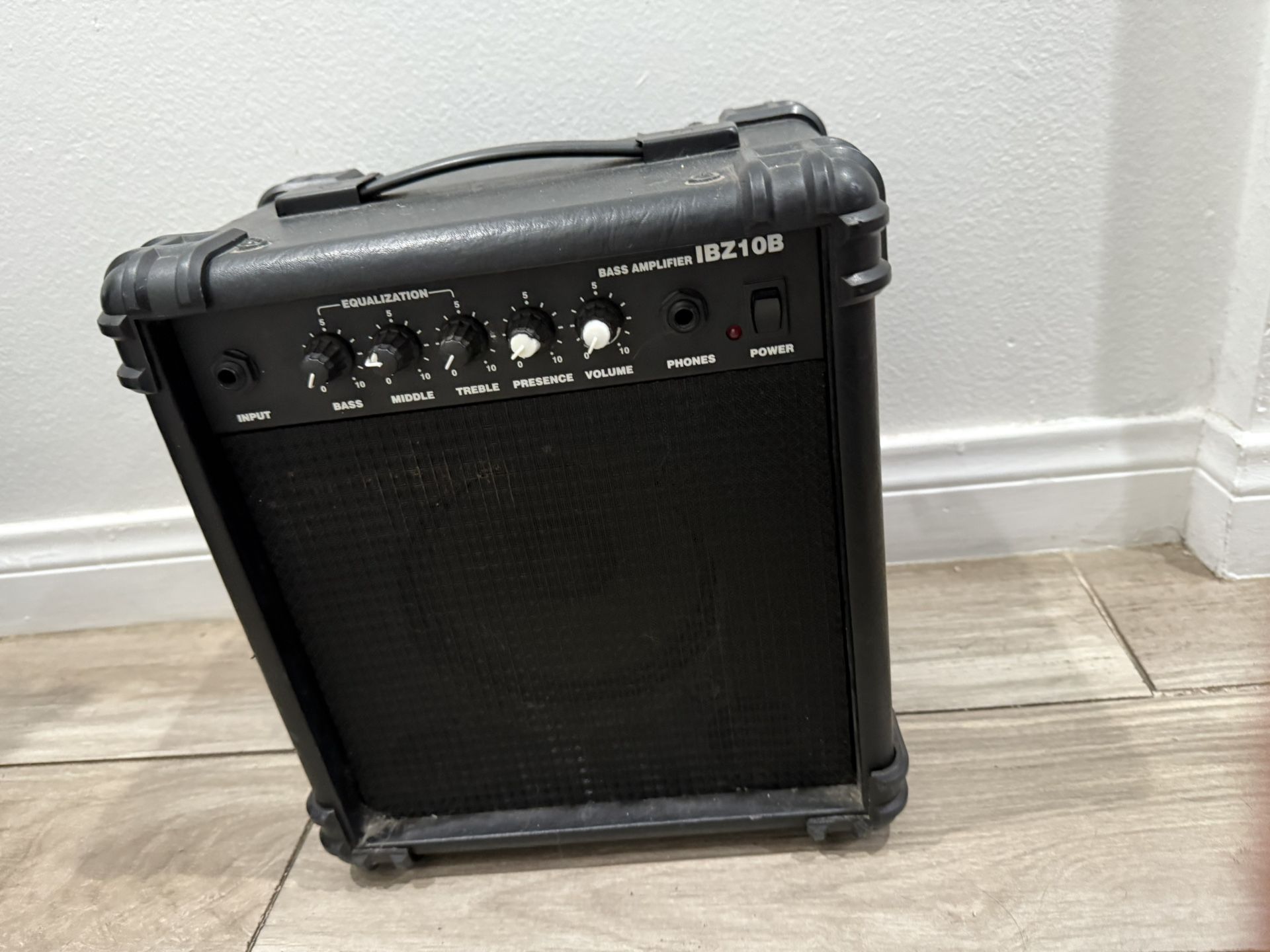 Ibanez Guitar Amplifier