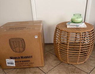 (1) Open Weave Drum Side Table