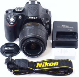 Nikon D5200 DSLR + 18–55mm Lens — Excellent Condition
