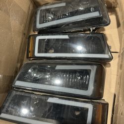 03-07 Silverado Classic Headlights 