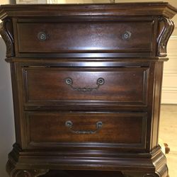 Set of Drawers 