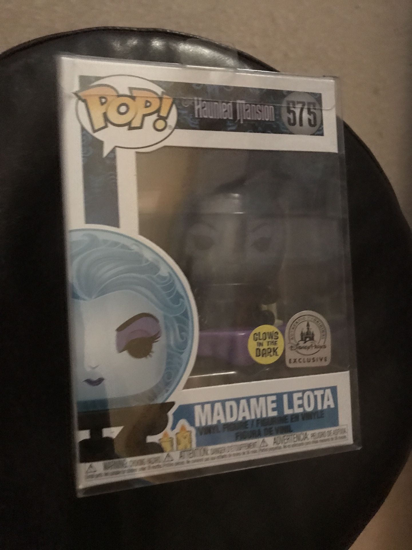Funko pop Disney park exclusive glow in the dark haunted mansion madame Leota
