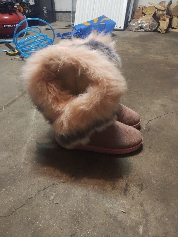 Faux Fur Fashionable Snow Boots