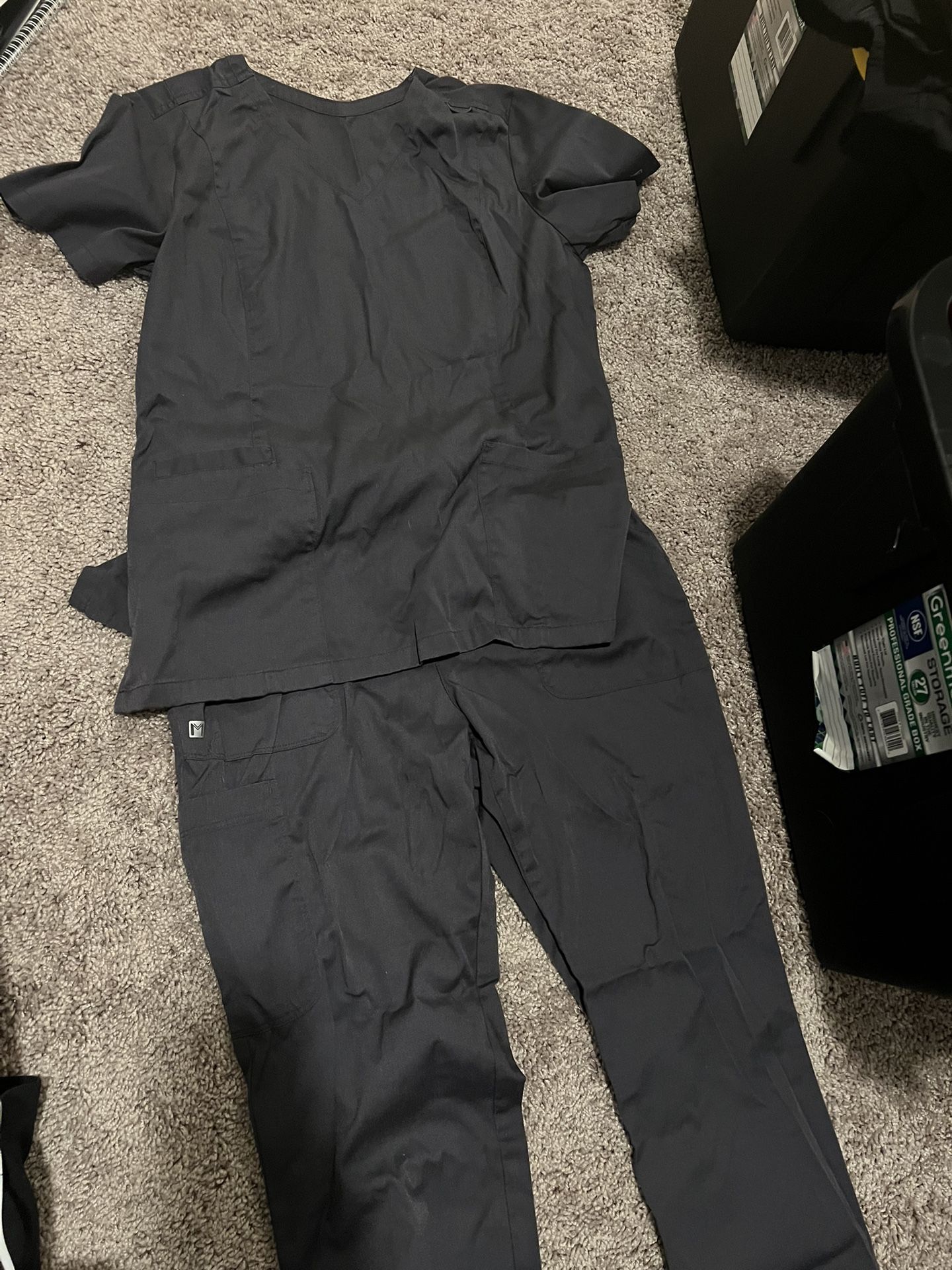 Scrubs- Grey Medium