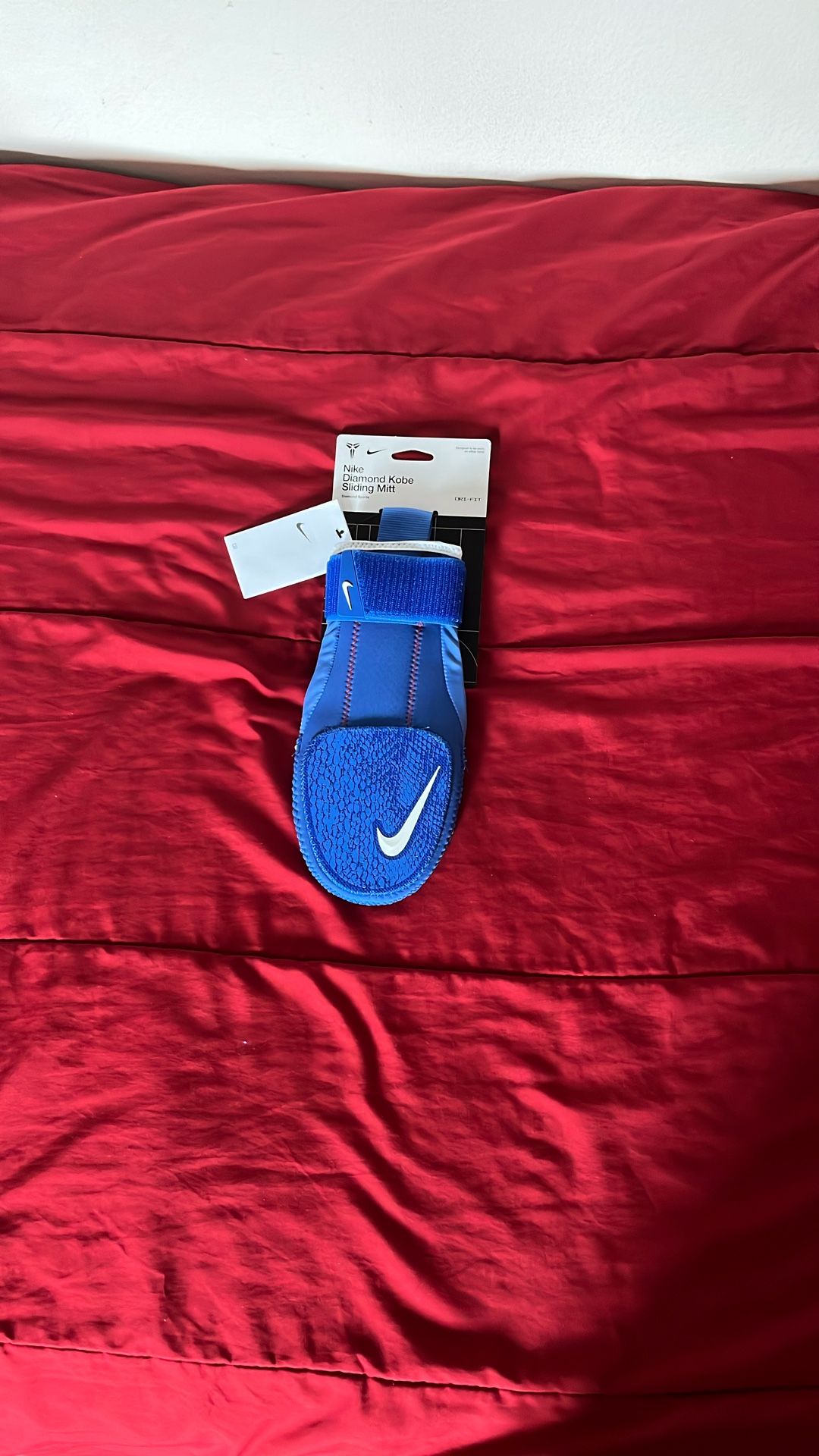 Kobe Baseball Sliding Mitt