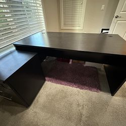 Office Desk With a Drawer Set For Dania