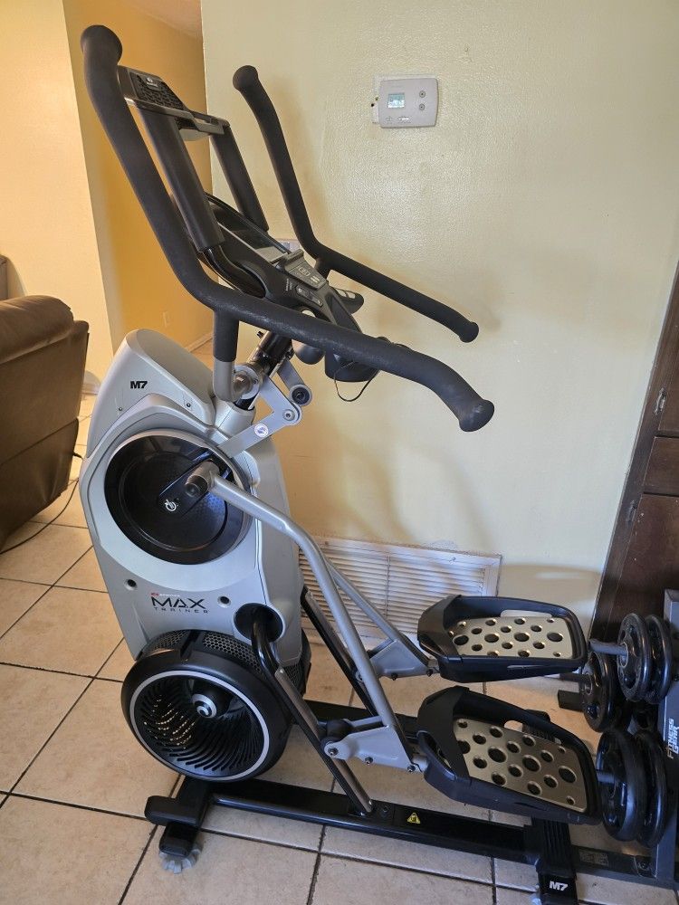 Weight Bowflex Max Trainer