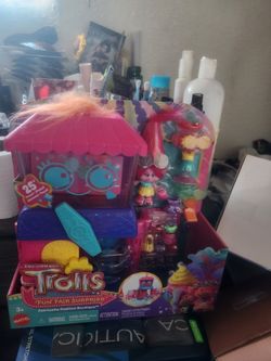 Treasure troll toy