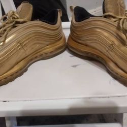 Size 13 Men Used Sneakers Airmax Jordans