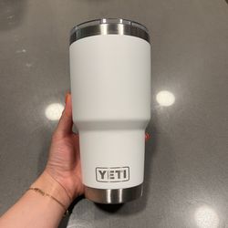 Yeti 30 oz Tumbler with Magslider Lid