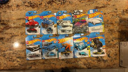 Hot Wheels Collectibles Lot Of 10