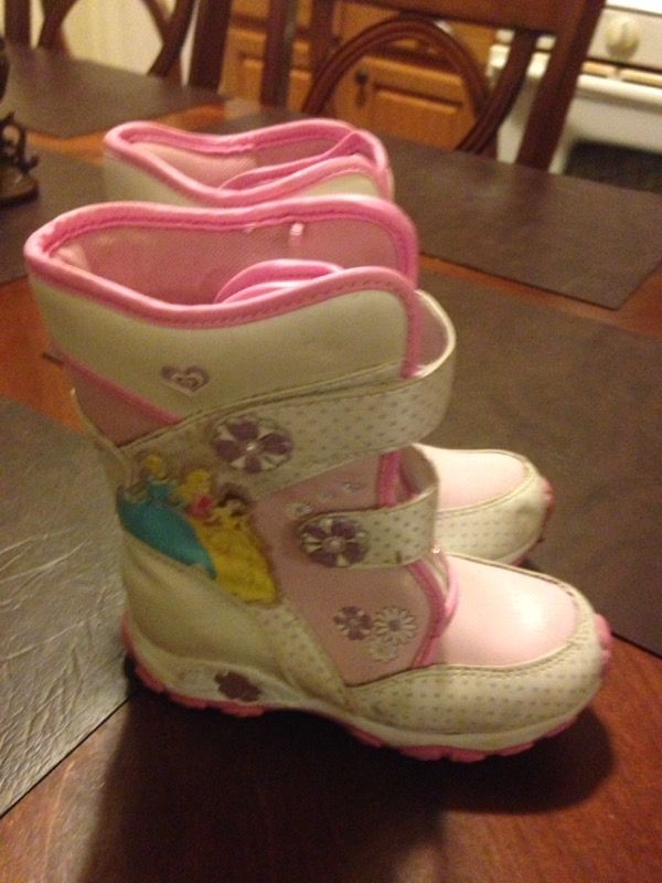 Toddler boots size 12
