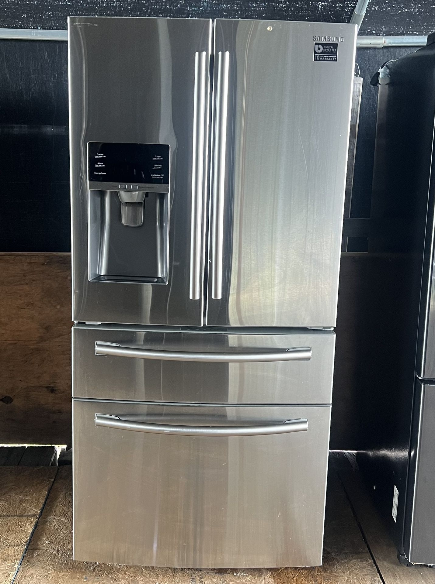 33W” Samsung Stainless Steel Refrigerator: todo Le Funciona Perfecto 