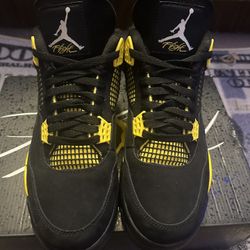 Jordan 4 Thunder 