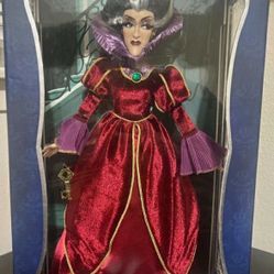 Disney Lady Tremaine  Doll

Cinder 