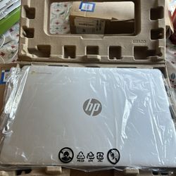 HP Chromebook 15.6 “(Factory Sealed)