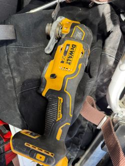 DEWALT 20V XR Brushless Oscillating Multi-Tool