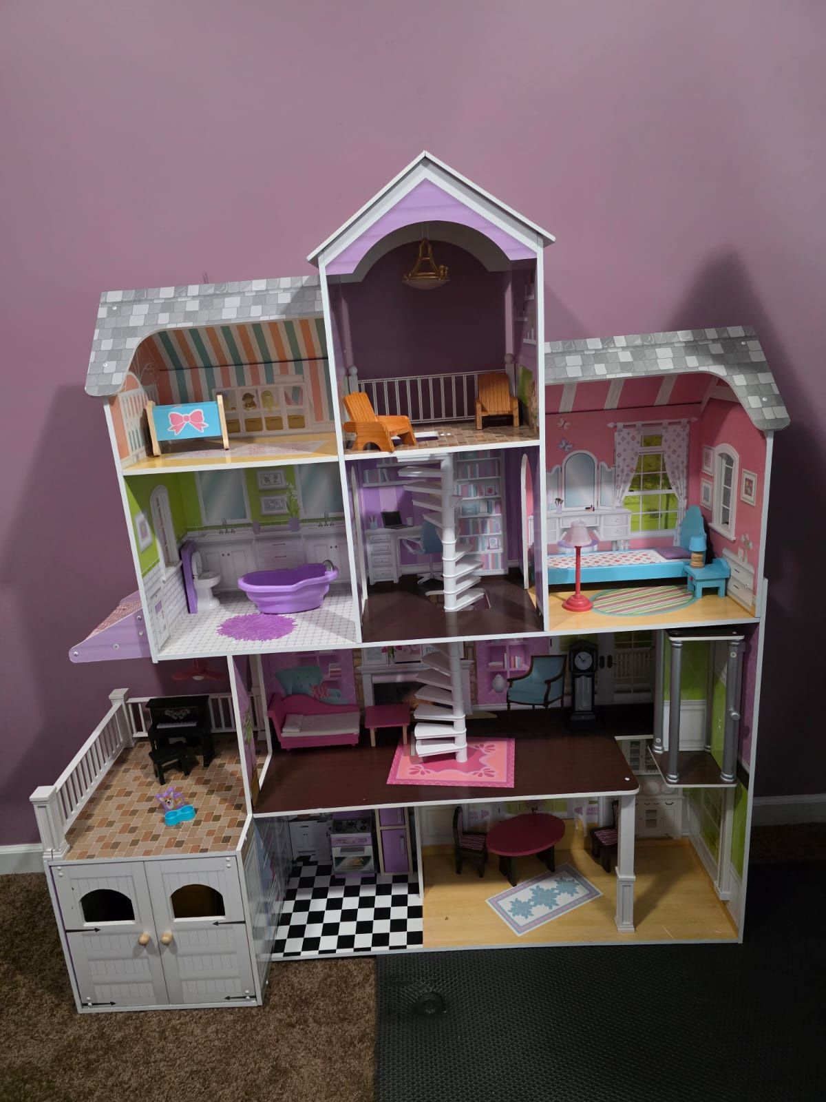 Grand Estate Dollhouse
